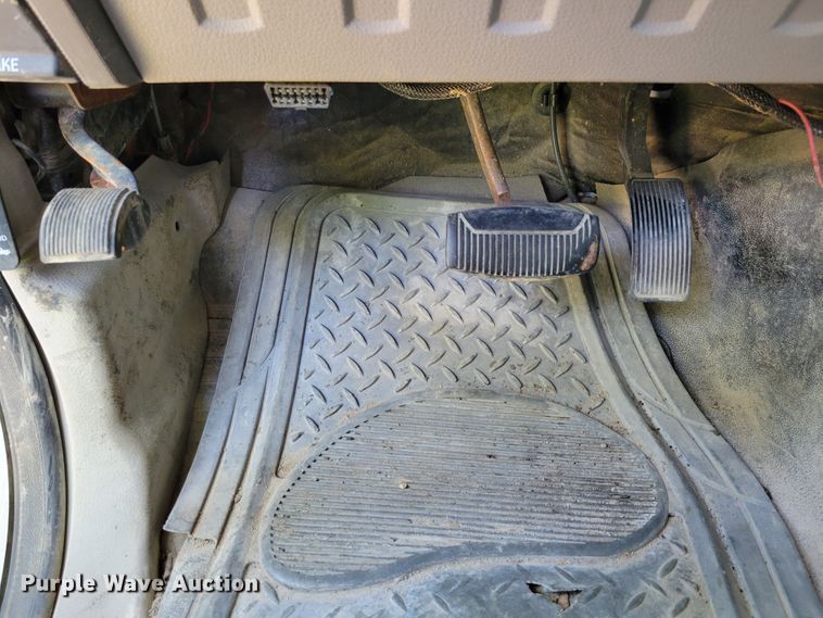 image for item DM8009 2008 Ford F550 Super Duty XL dump truck