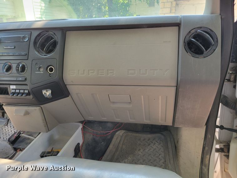 image for item DM8009 2008 Ford F550 Super Duty XL dump truck