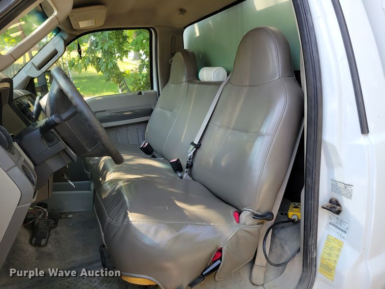 image for item DM8009 2008 Ford F550 Super Duty XL dump truck