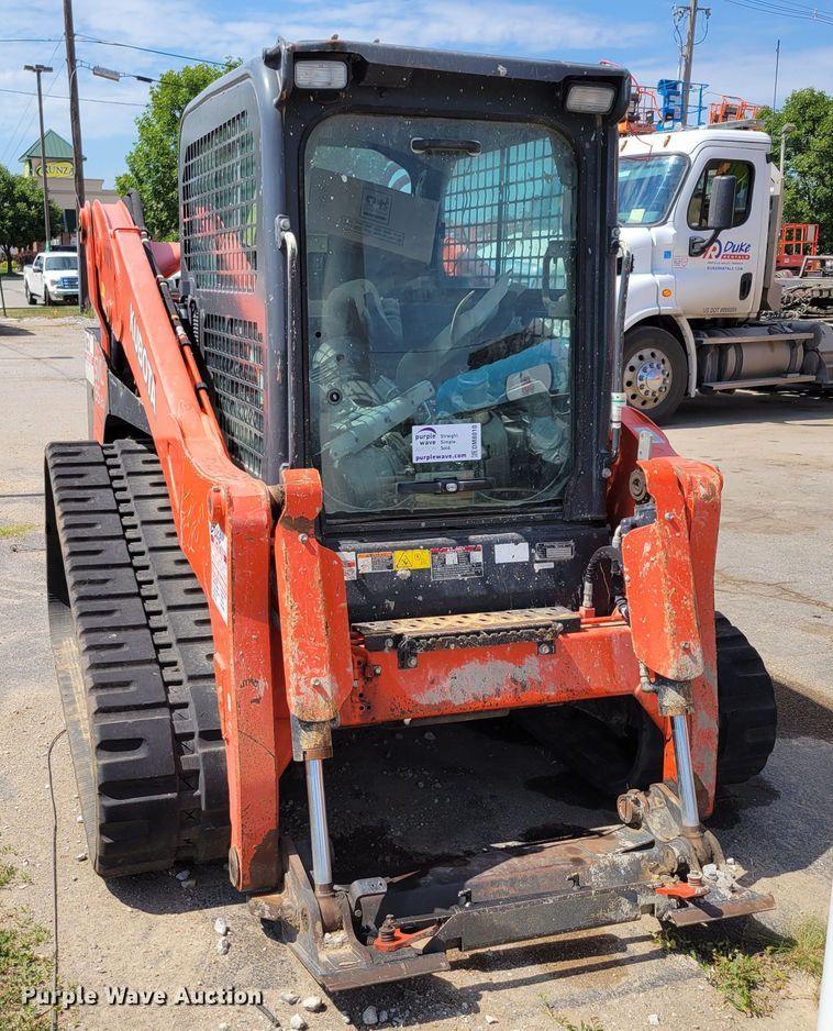 image for item DM8010 2017 Kubota SVL95-2S  tracked skid steer loader