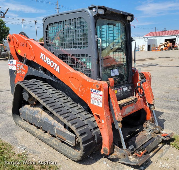 image for item DM8010 2017 Kubota SVL95-2S  tracked skid steer loader