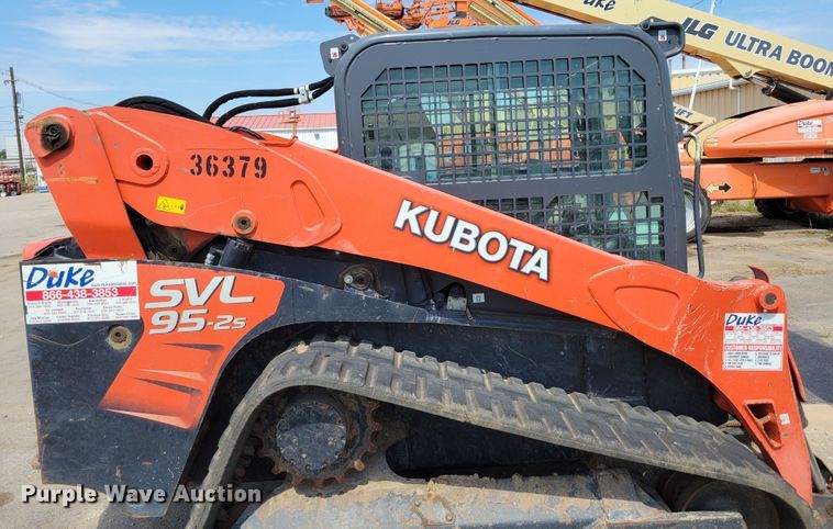 image for item DM8010 2017 Kubota SVL95-2S  tracked skid steer loader