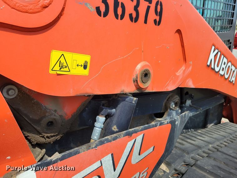 image for item DM8010 2017 Kubota SVL95-2S  tracked skid steer loader