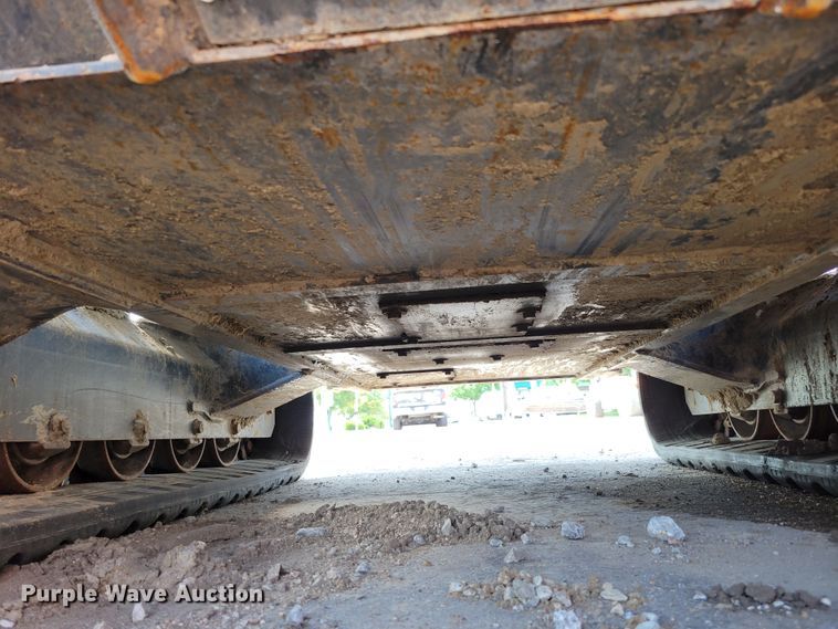 image for item DM8010 2017 Kubota SVL95-2S  tracked skid steer loader