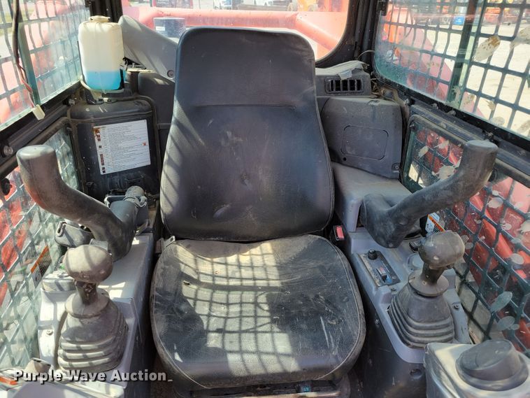 image for item DM8010 2017 Kubota SVL95-2S  tracked skid steer loader