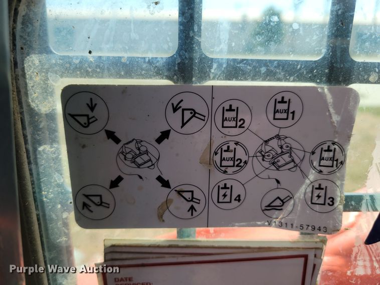 image for item DM8010 2017 Kubota SVL95-2S  tracked skid steer loader