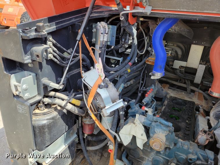 image for item DM8010 2017 Kubota SVL95-2S  tracked skid steer loader