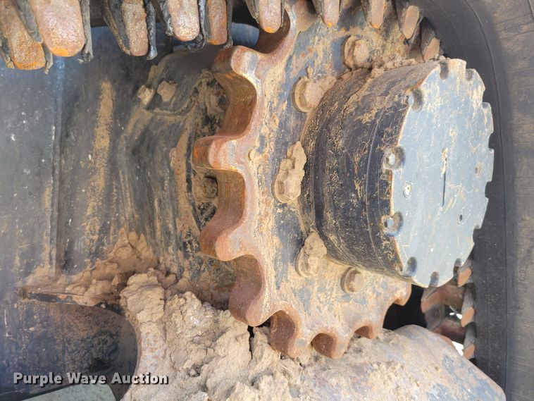 image for item DM8010 2017 Kubota SVL95-2S  tracked skid steer loader