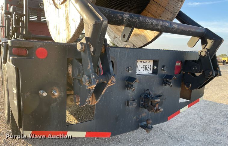 image for item DN5138 1995 Freightliner FL70  Figure 8 fiber optic reel truck