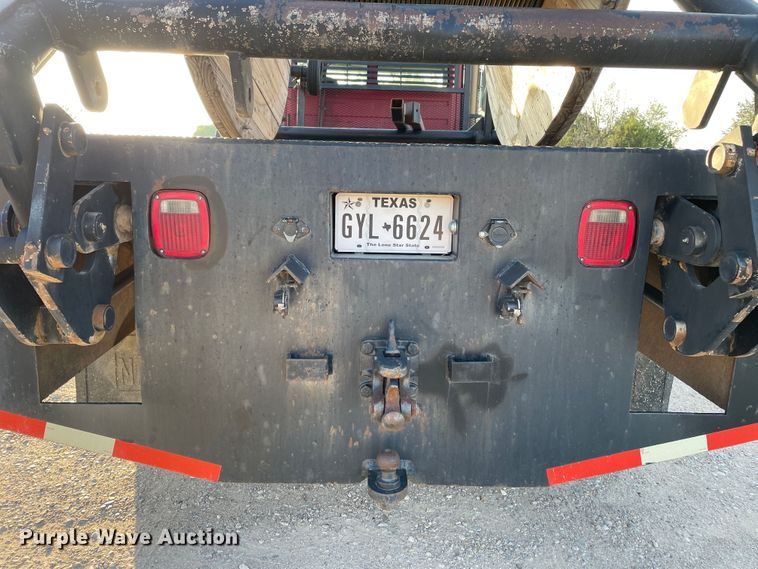 image for item DN5138 1995 Freightliner FL70  Figure 8 fiber optic reel truck