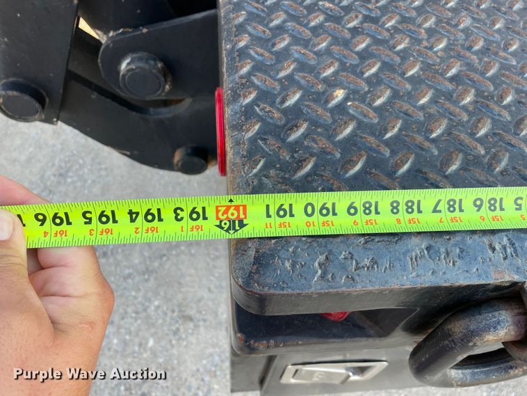 image for item DN5138 1995 Freightliner FL70  Figure 8 fiber optic reel truck