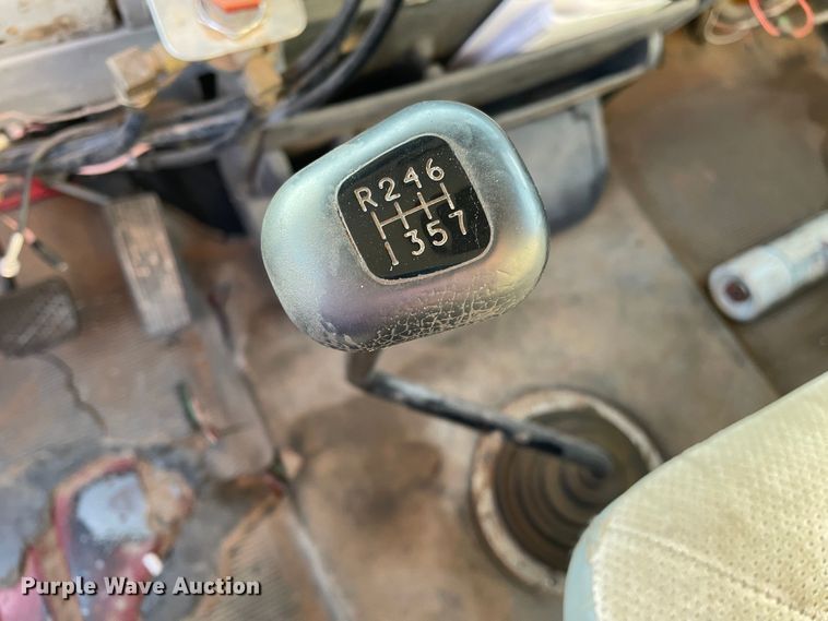 image for item DN5138 1995 Freightliner FL70  Figure 8 fiber optic reel truck