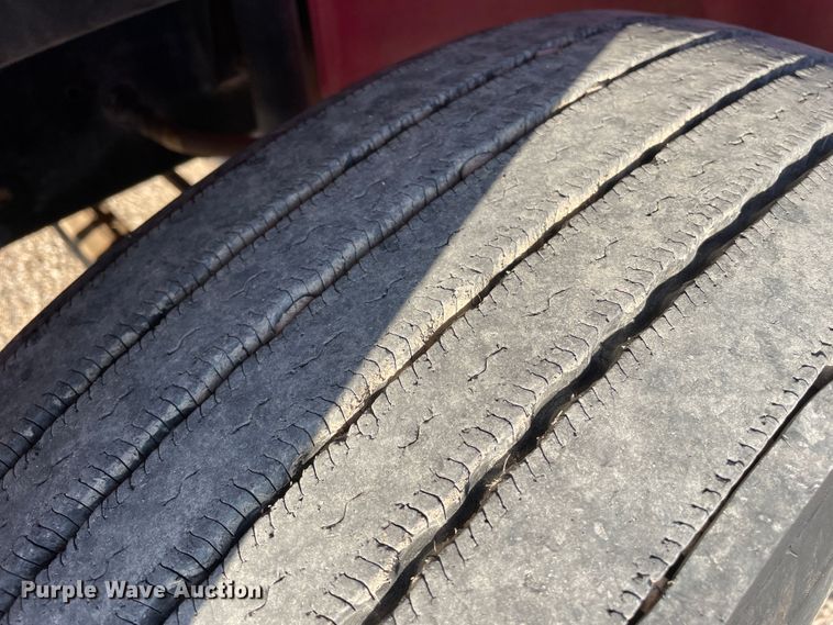 image for item DN5138 1995 Freightliner FL70  Figure 8 fiber optic reel truck