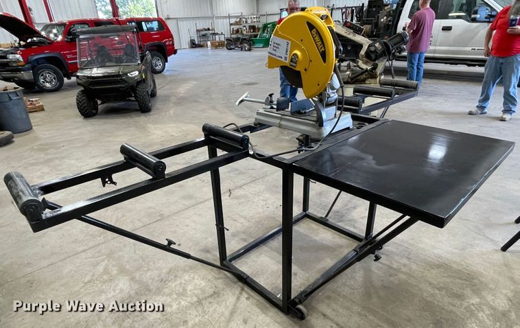 image for item DN5142 DeWalt D28715  metal cutting saw