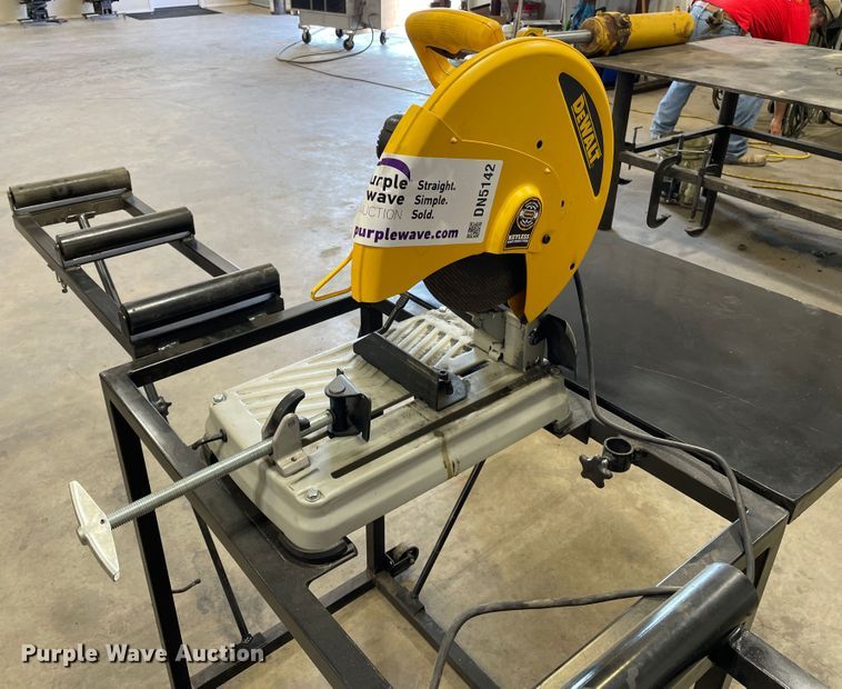 image for item DN5142 DeWalt D28715  metal cutting saw