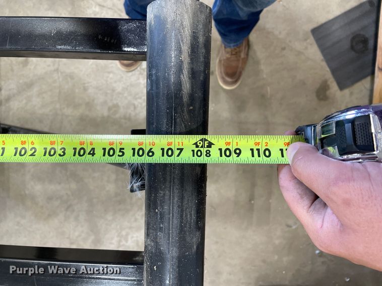 image for item DN5142 DeWalt D28715  metal cutting saw