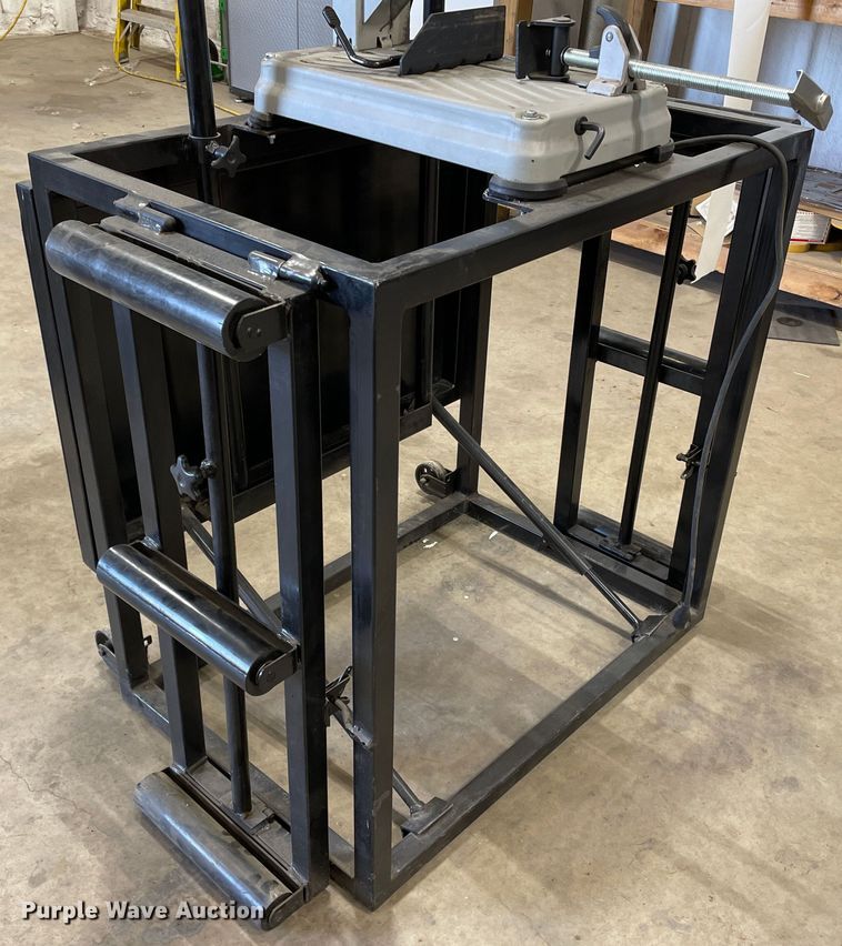 image for item DN5142 DeWalt D28715  metal cutting saw