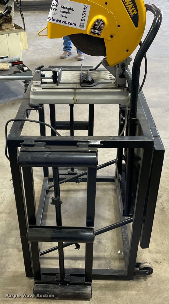 image for item DN5142 DeWalt D28715  metal cutting saw