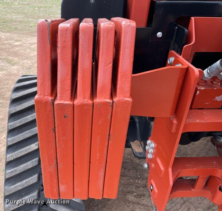 image for item DN5157 2017 Ditch Witch RT80 Quad  vibratory cable plow