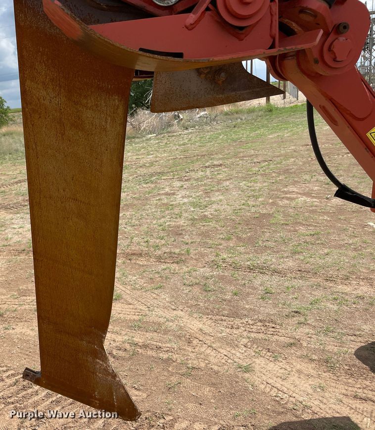 image for item DN5157 2017 Ditch Witch RT80 Quad  vibratory cable plow