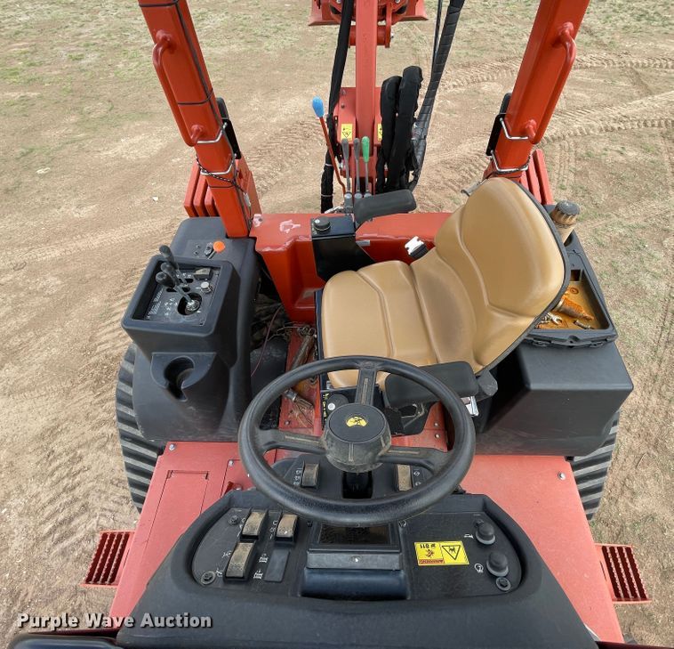 image for item DN5157 2017 Ditch Witch RT80 Quad  vibratory cable plow