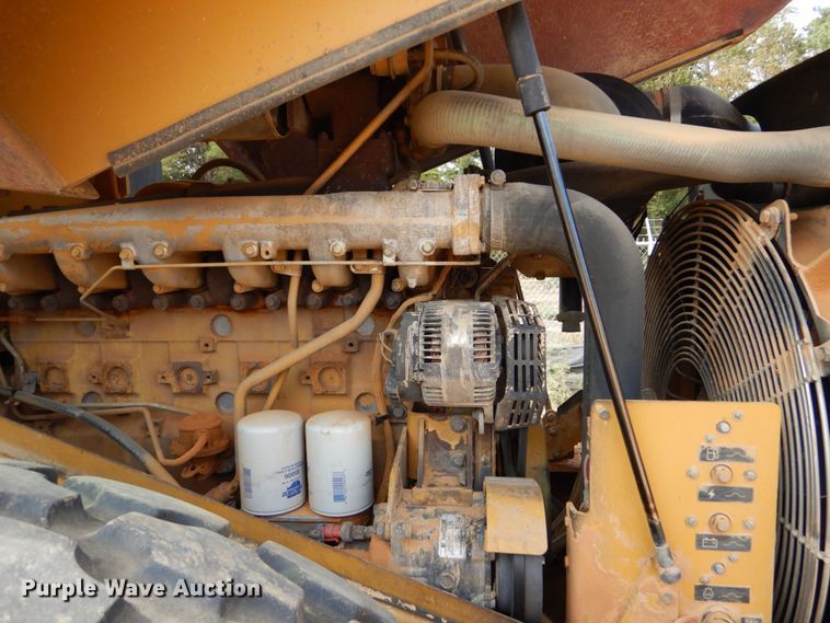 image for item DO1446 2005 Caterpillar CS-563E  single drum vibratory roller