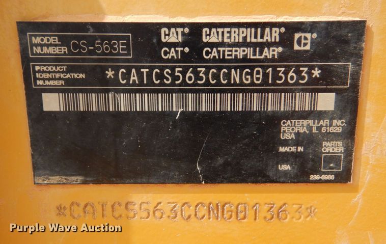 image for item DO1446 2005 Caterpillar CS-563E  single drum vibratory roller