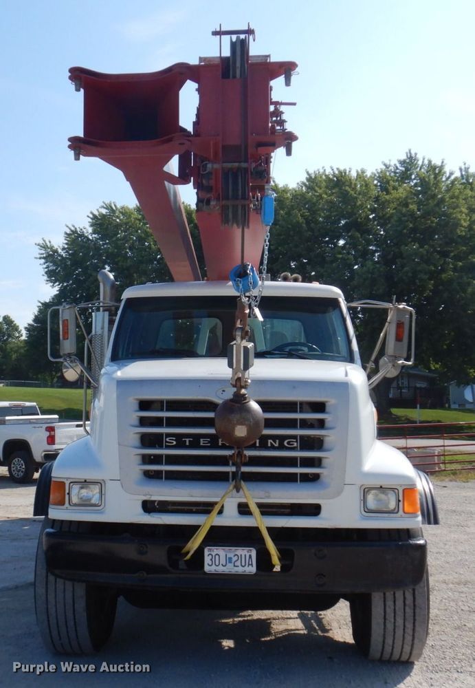 image for item DP0305 2003 Sterling L9500  crane truck