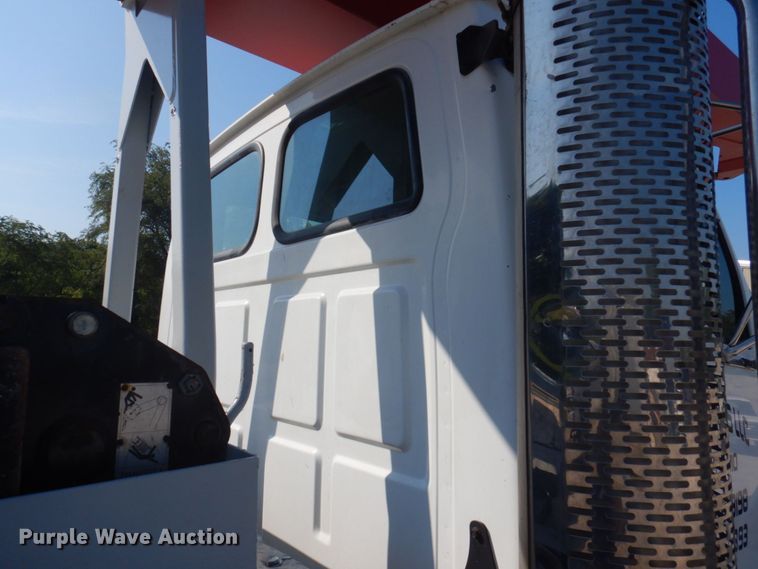 image for item DP0305 2003 Sterling L9500  crane truck