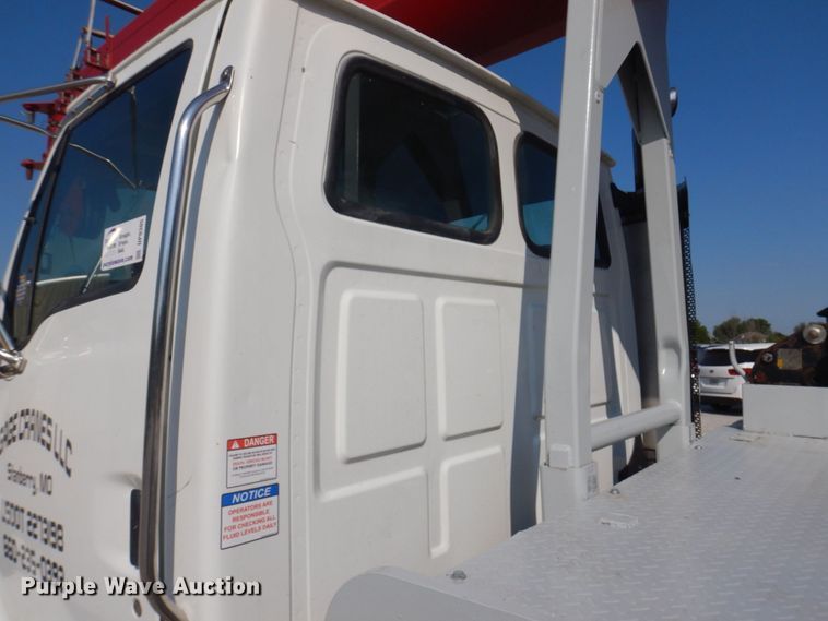 image for item DP0305 2003 Sterling L9500  crane truck