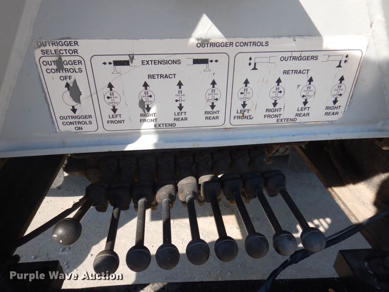 image for item DP0305 2003 Sterling L9500  crane truck