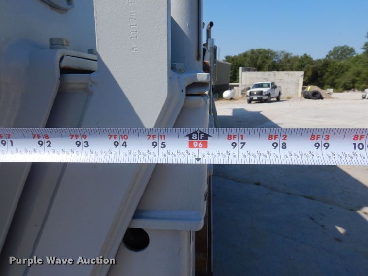 image for item DP0305 2003 Sterling L9500  crane truck