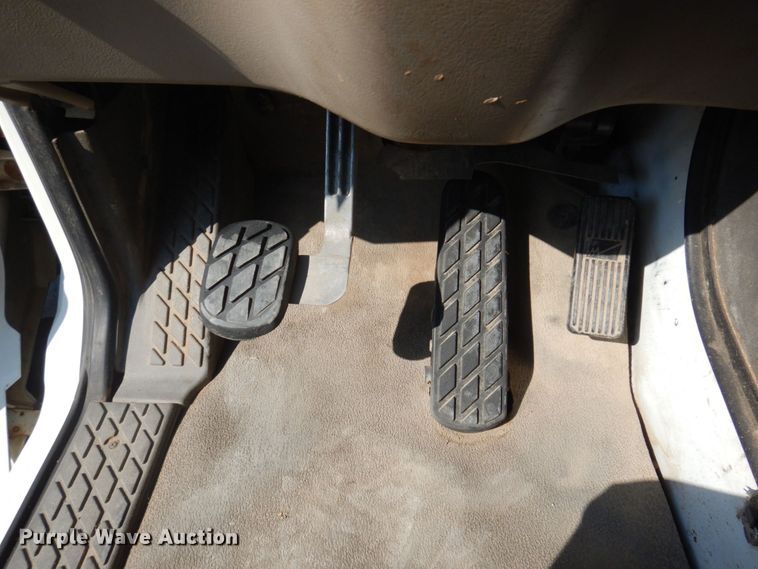 image for item DP0305 2003 Sterling L9500  crane truck