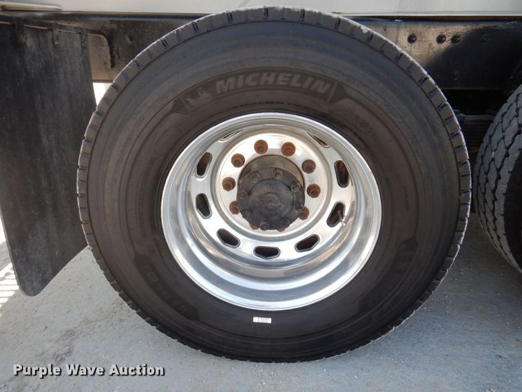 image for item DP0305 2003 Sterling L9500  crane truck