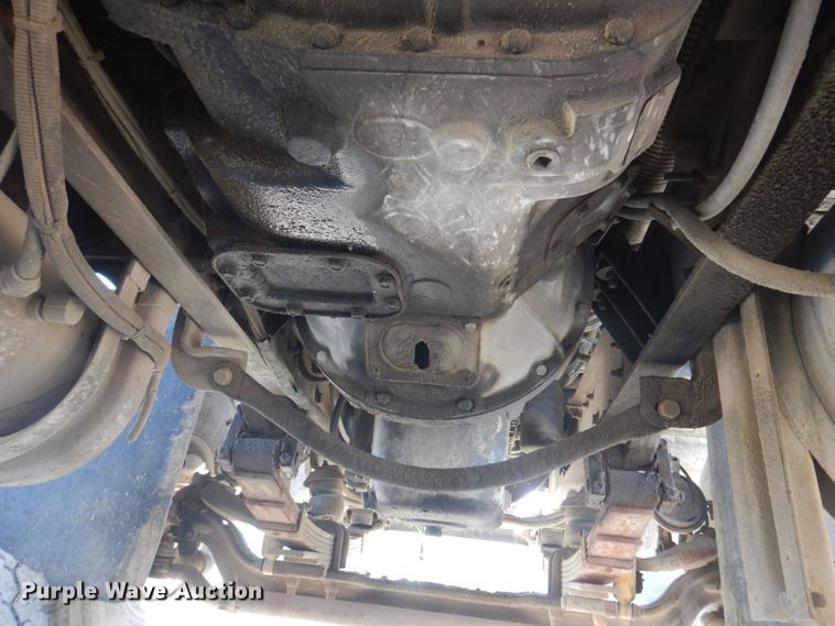 image for item DP0308 2000 International 5500i  ready mix truck