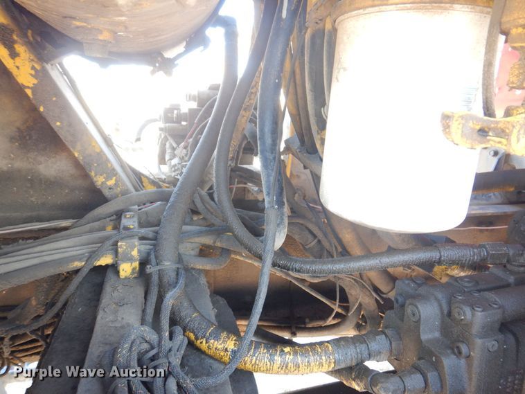 image for item DP0308 2000 International 5500i  ready mix truck