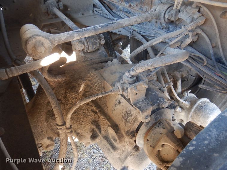 image for item DP0308 2000 International 5500i  ready mix truck