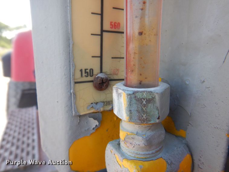 image for item DP0308 2000 International 5500i  ready mix truck