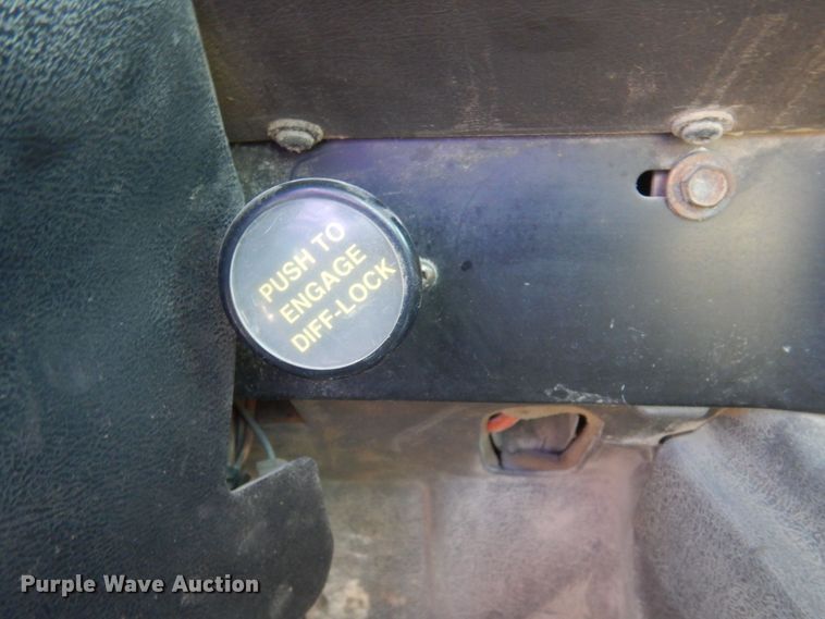 image for item DP0308 2000 International 5500i  ready mix truck