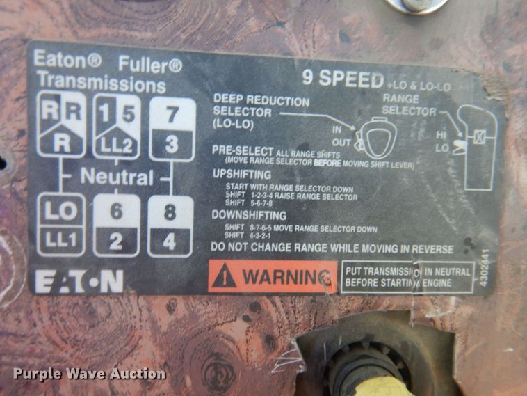 image for item DP0308 2000 International 5500i  ready mix truck