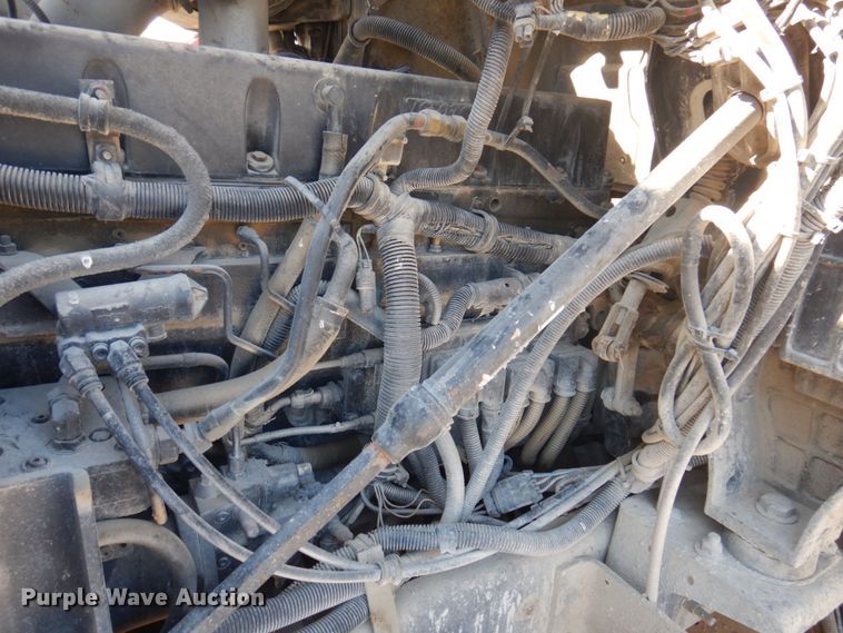 image for item DP0308 2000 International 5500i  ready mix truck