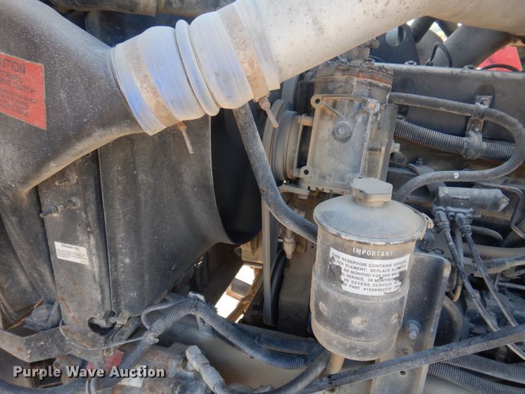 image for item DP0308 2000 International 5500i  ready mix truck