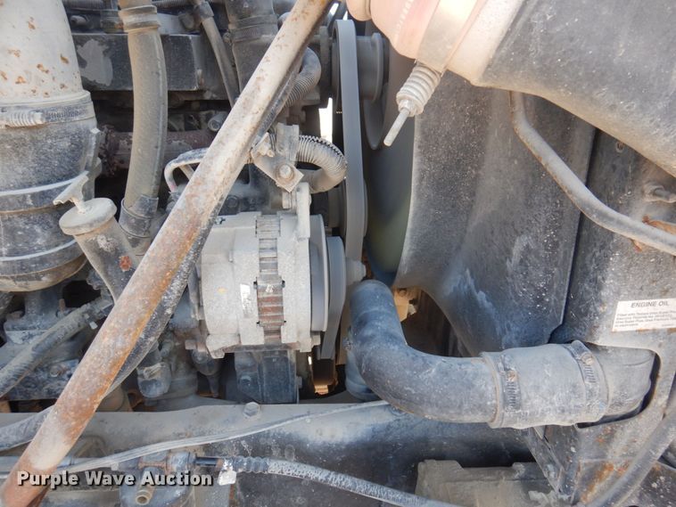 image for item DP0308 2000 International 5500i  ready mix truck