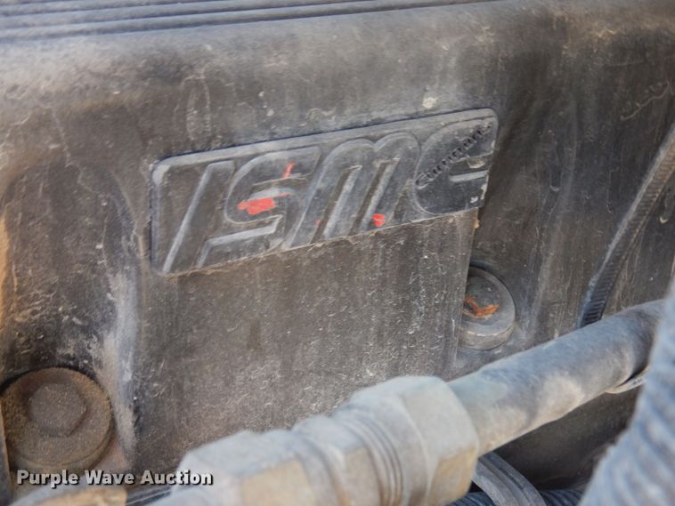 image for item DP0308 2000 International 5500i  ready mix truck