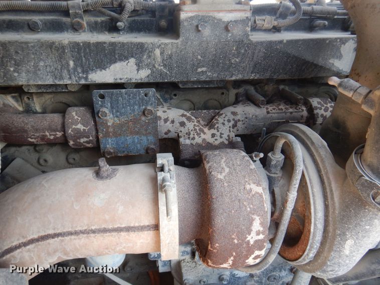 image for item DP0308 2000 International 5500i  ready mix truck