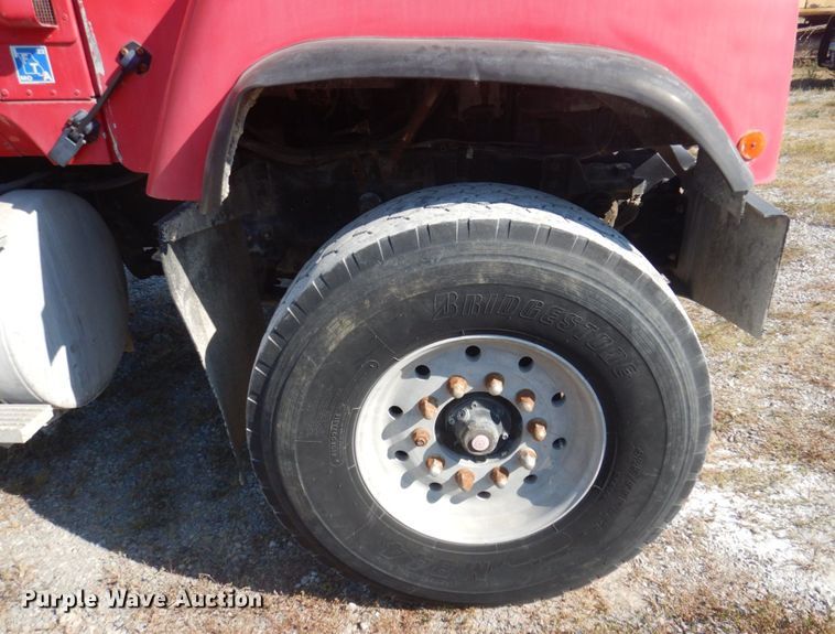 image for item DP0308 2000 International 5500i  ready mix truck