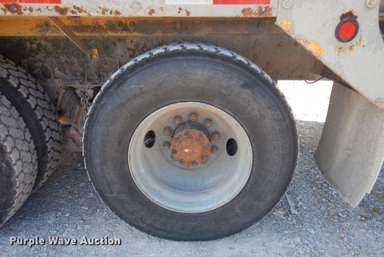 image for item DP0308 2000 International 5500i  ready mix truck