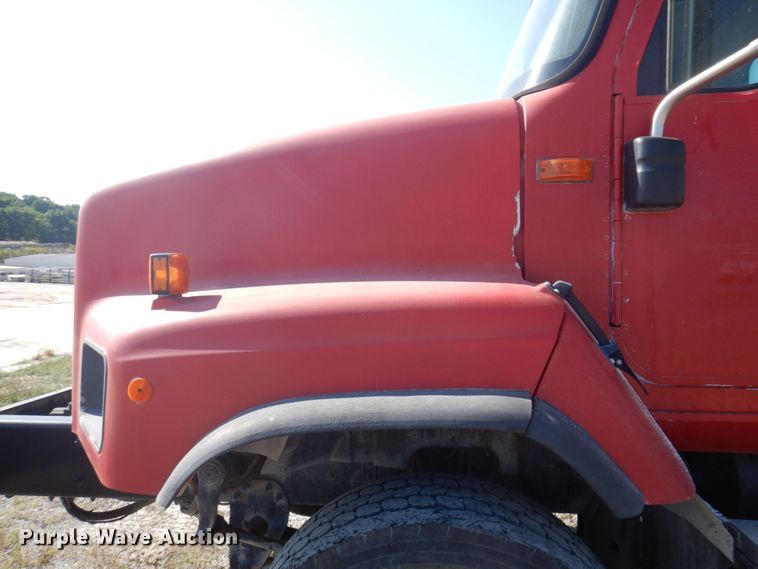 image for item DP0309 2004 International 5600i  ready mix truck