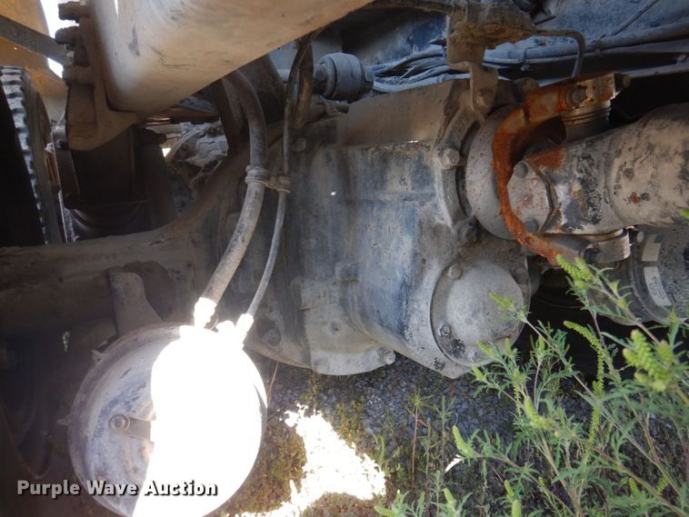 image for item DP0309 2004 International 5600i  ready mix truck