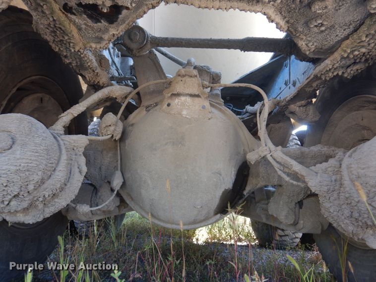 image for item DP0309 2004 International 5600i  ready mix truck